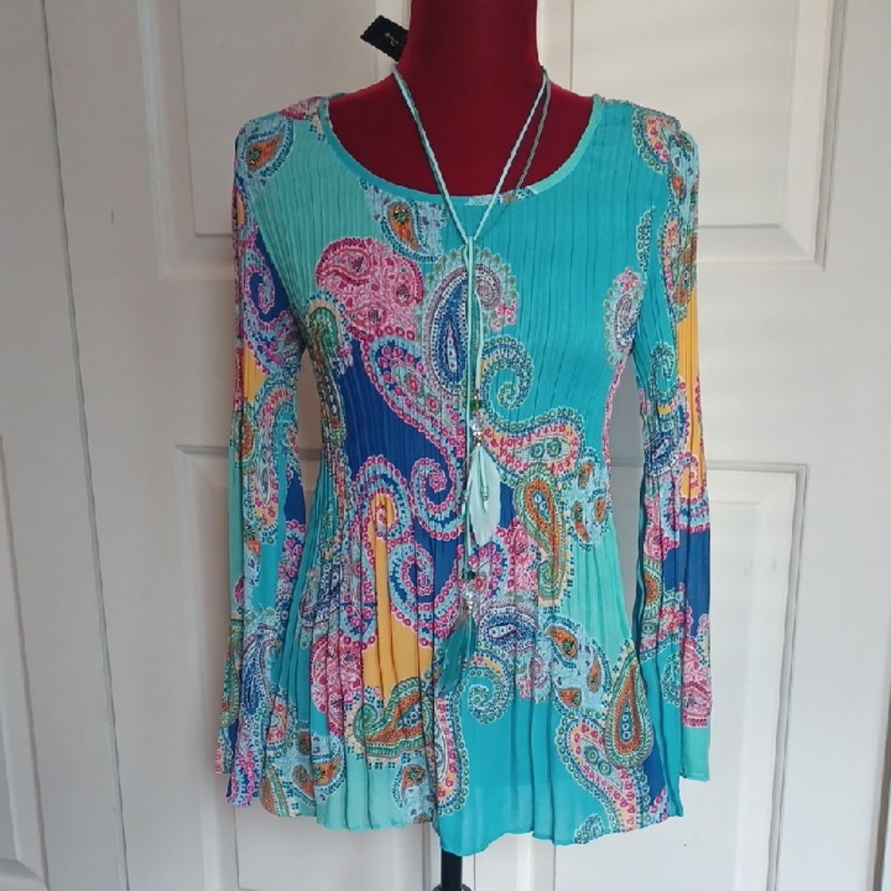 NWT Melissa Paige Teal Paisley Pleated Flowy Blouse - S